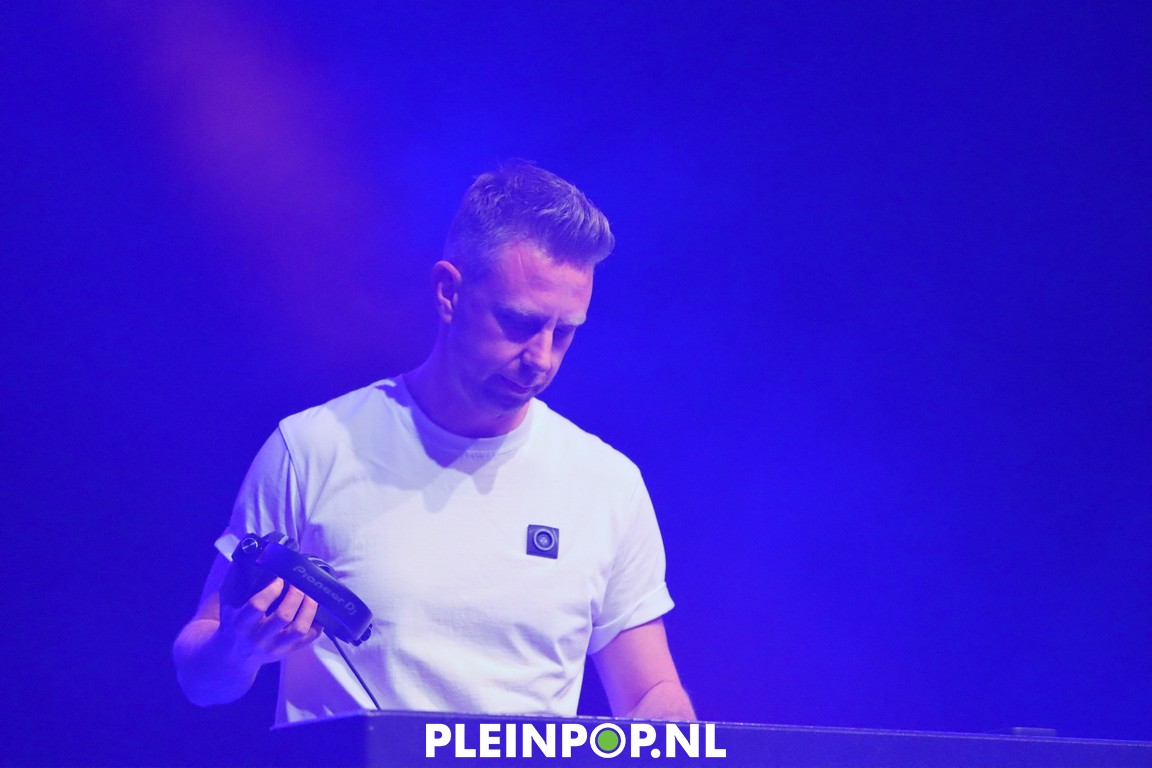 DJ Roy    (4)